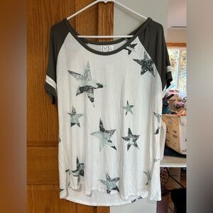 Women's Star Print Short Sleeve Tee - White and Gray